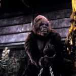 King Kong žije (1986) - King Kong sice žije, ale možná byste byli radši, kdyby nežil.