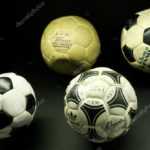 Fotbalové míče a jejich historie