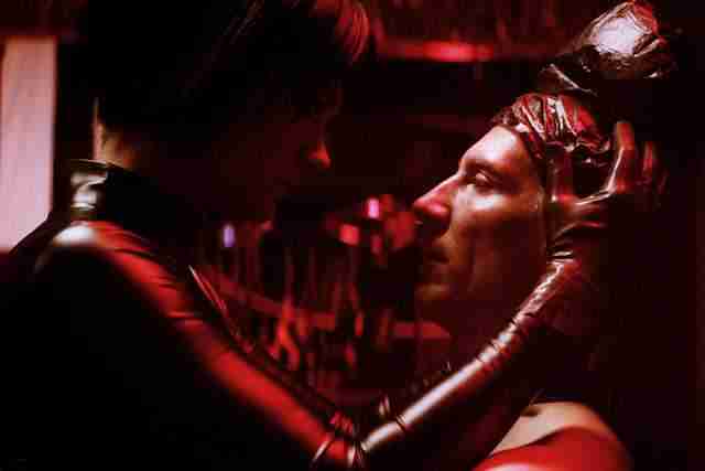 [Obrázek: Dogs_Dont_Wear_Pants_011_HelsinkiFilmi.jpg]