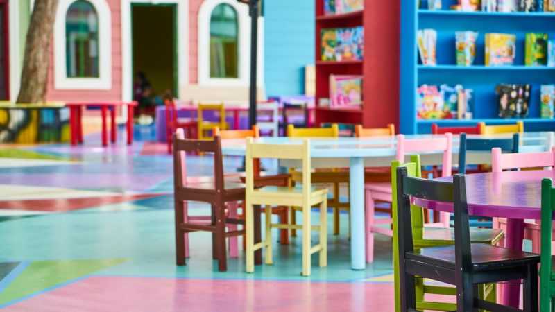 education 4520228 1920 Fotka od Engin Akyurt z Pixabay