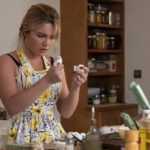 To nic, drahá: Kontroverzní thriller s Florence Pugh a Harrym Stylesem dorazil do kin