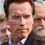 Schwarzenegger je pri chuti,ide z filmu do filmu.